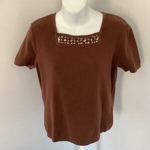Designers Originals Chocolate Brown Short Sleeve Knit Top Sz. PM